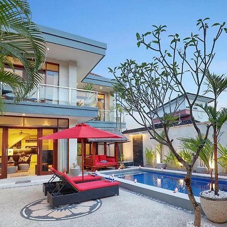 Villa Nova Legian Eksteriør bilde